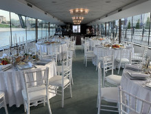 организация юбилея на теплоходе