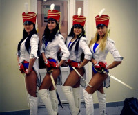 Аниматоры девушки на 23 февраля в стиле милитари