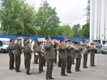 voennyj-orkestr-na-22