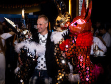 Зеркальные люди на 23 февраля