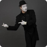 Аниматоры,Мимы и Живые статуи в различных образах на 8 марта