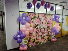 Оформление воздушными шарами на 8 марта 