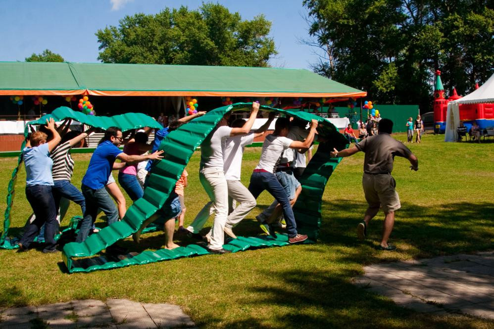 Аттракцион танчики гусеницы