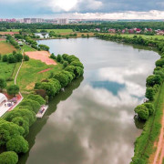 Шатер у воды для мероприятий в Подмосковье