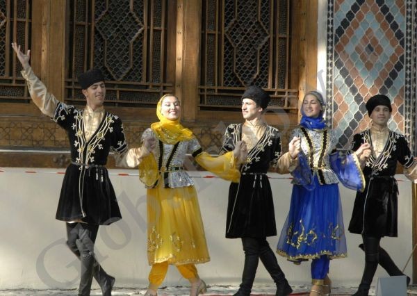 Азербайджанский танцевальный ансамбль