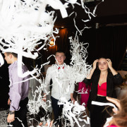 Бумажное шоу на мероприятие