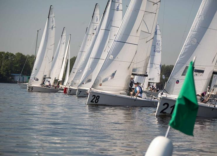 проведение корпоративной регаты в Подмосковье