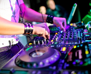 Организация Новогоднего корпоратива в офисе